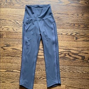 Lululemon Crop Mesh Pants. NWOT